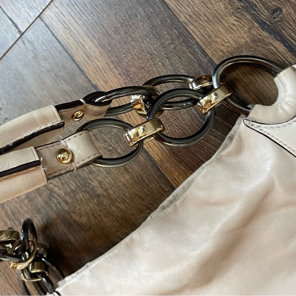 Coach Leather Shoulder Bag / Purse with Gorgeous Hardware - Picture 2 of 12